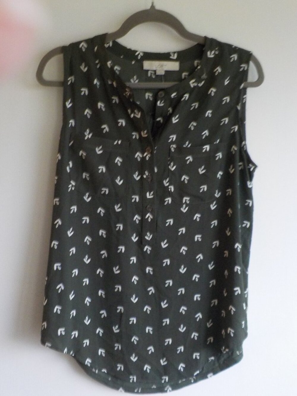 Loft Blouse - Small - NWT - Green/White Sleeveless (926)